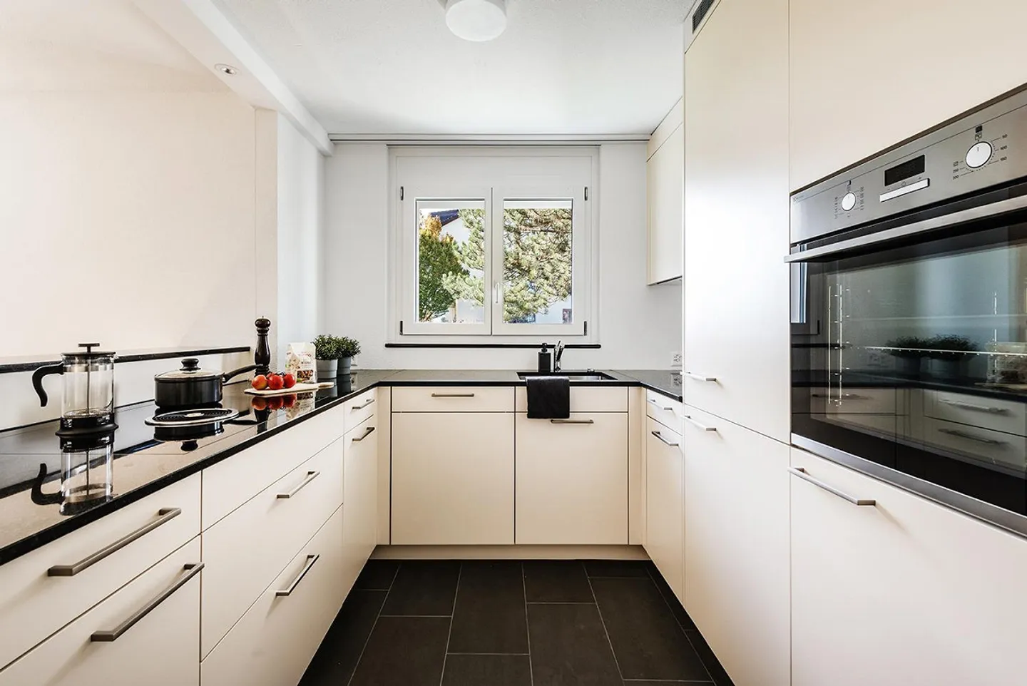 Modernes Familienapartment mit Balkon - Foto 3 von 12