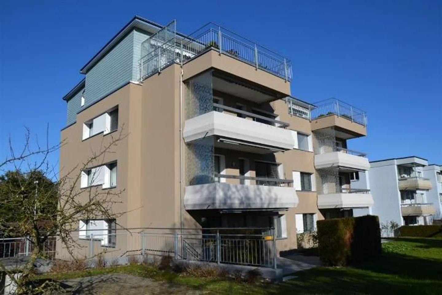 Modernes Familienapartment mit Balkon - Foto 2 von 12