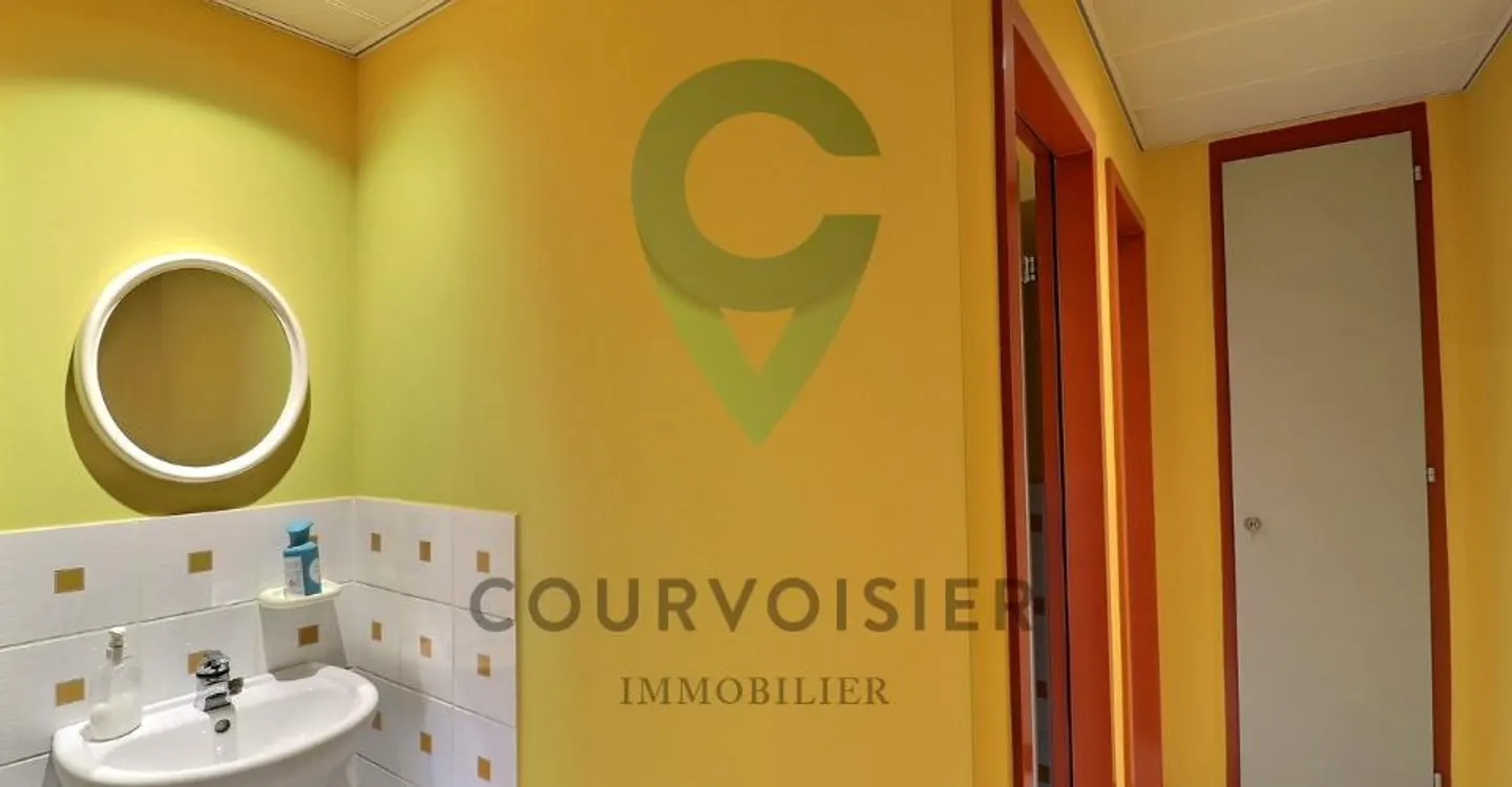 Premises Ready for Use in Nyon - Photo 8 of 12