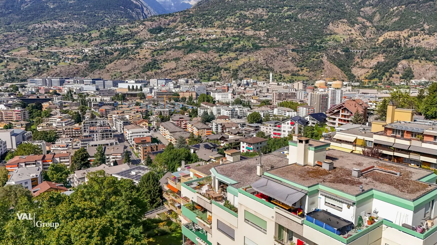Appartamento affascinante 4.5 stanze con studio adiacente e vista panoramica - Foto 23 di 31