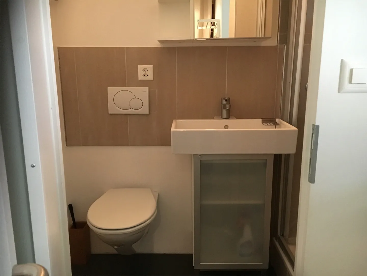 furnished small apartment - Photo 1 of 6