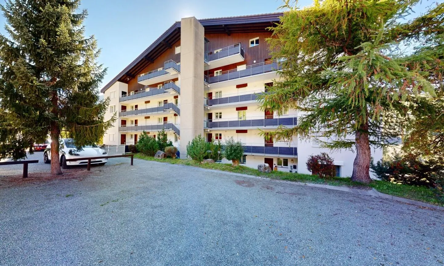 Appartamento 2.5 locali con balcone e vista montagna a Cunter - Foto 1 di 11