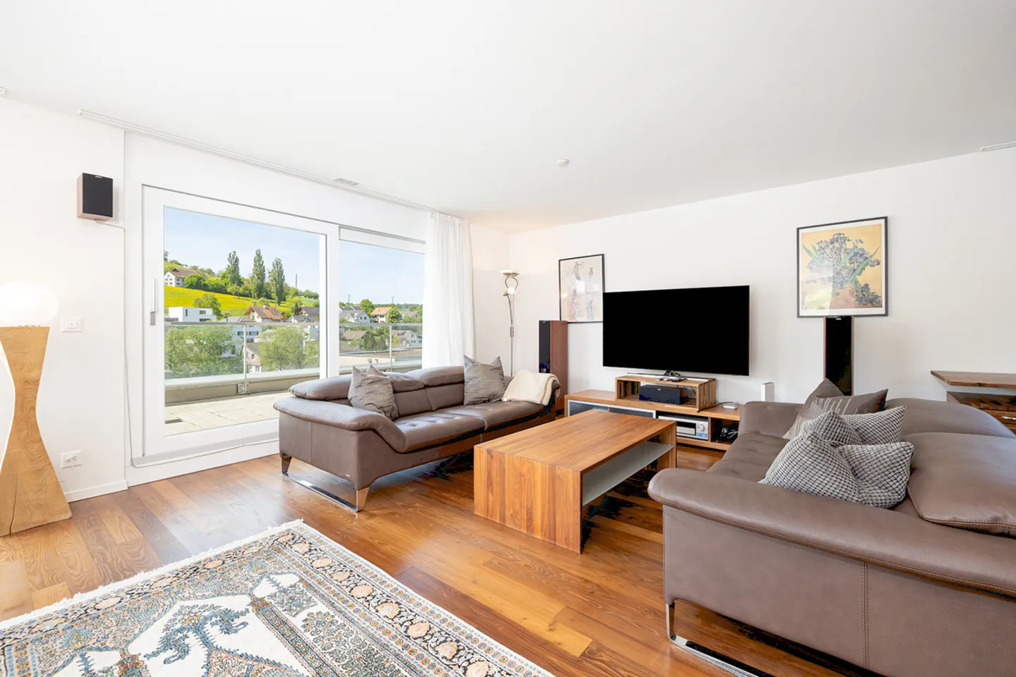 Luxuriöse Attikawohnung mit Terrasse - Foto 7 von 12