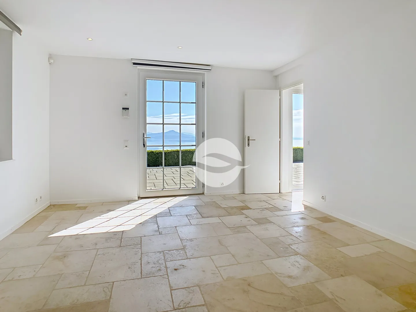 3,5-Zimmer-Wohnung - Blick auf den See und die Alpen - Foto 9 von 12