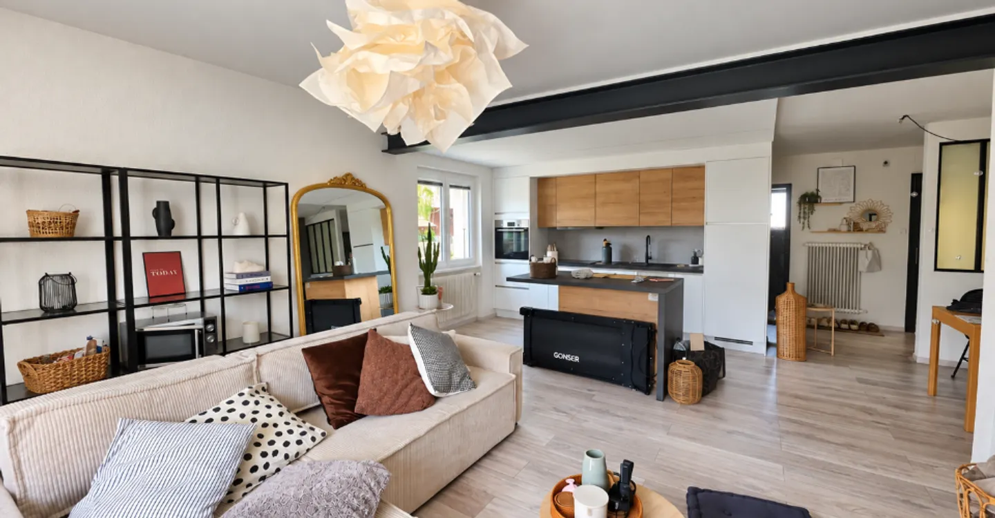 A unique property, south-facing, with panoramic views in Villars-sur-Fontenais - Photo 2 of 11