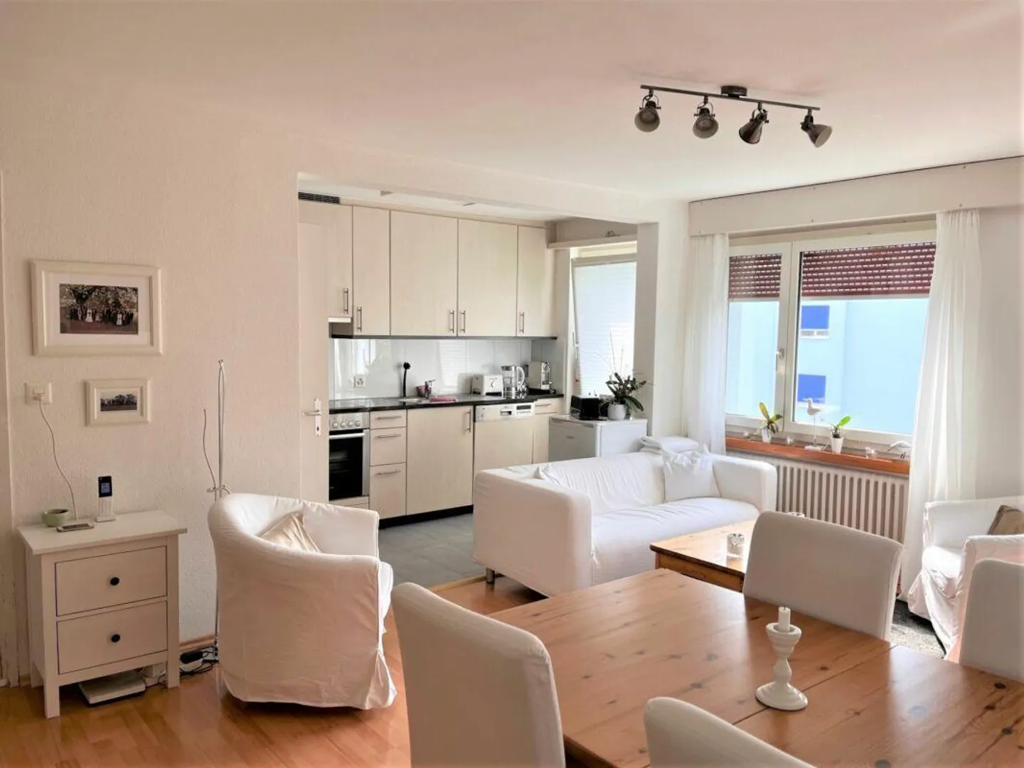 Helles Apartment mit sonnigem Balkon - Foto 5 von 12