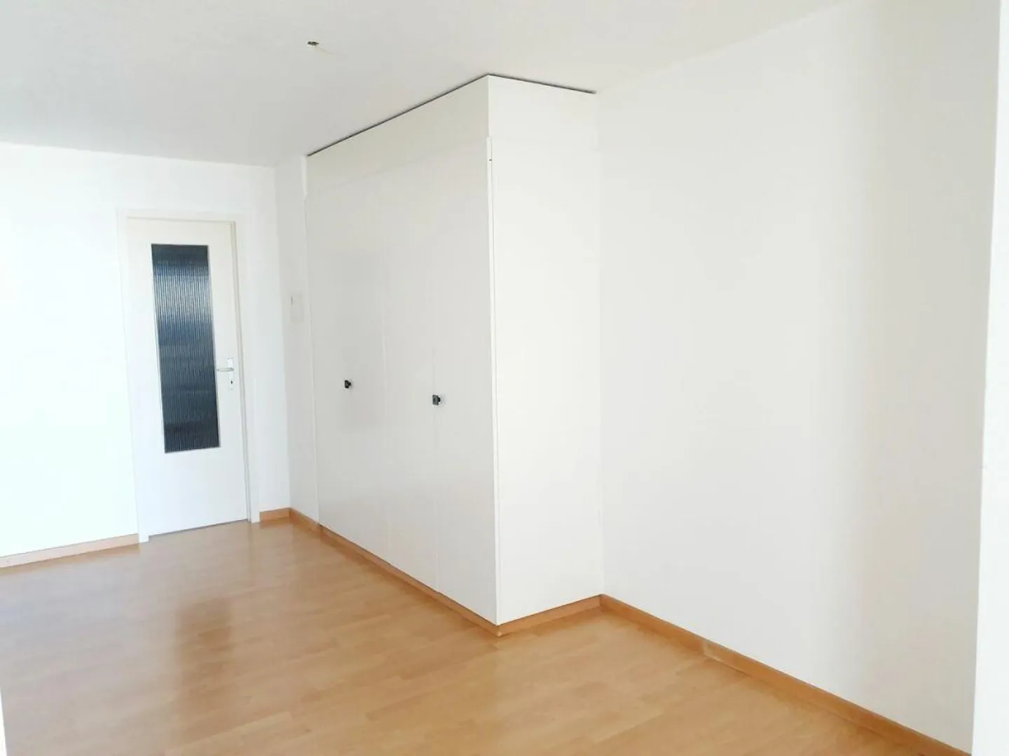 Helles Apartment mit sonnigem Balkon - Foto 7 von 12