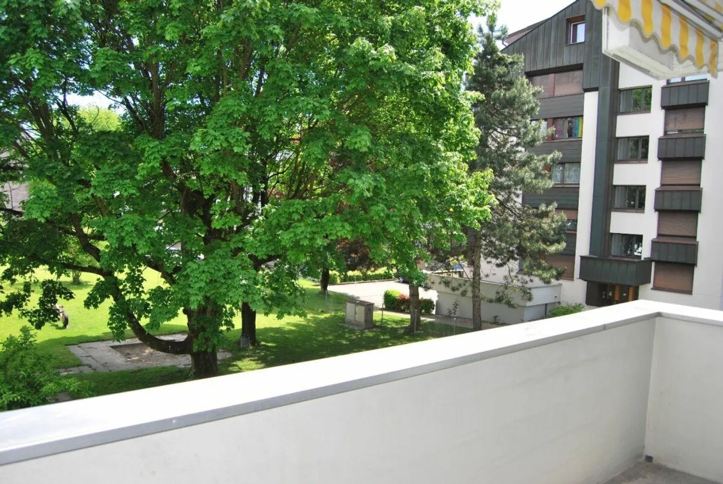 Helles Apartment mit sonnigem Balkon - Foto 10 von 12