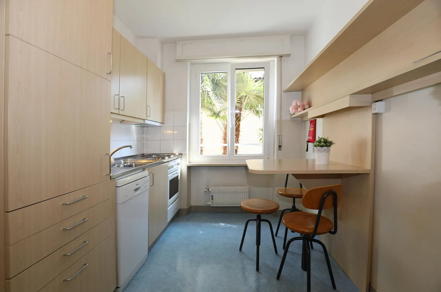 Appartamento di 4,5 stanze con grande balcone e garage - Foto 11 di 19