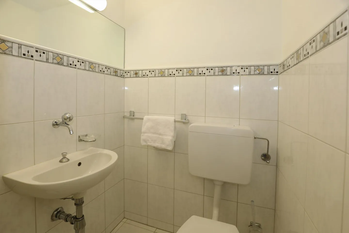 Appartamento di 4,5 stanze con grande balcone e garage - Foto 15 di 19
