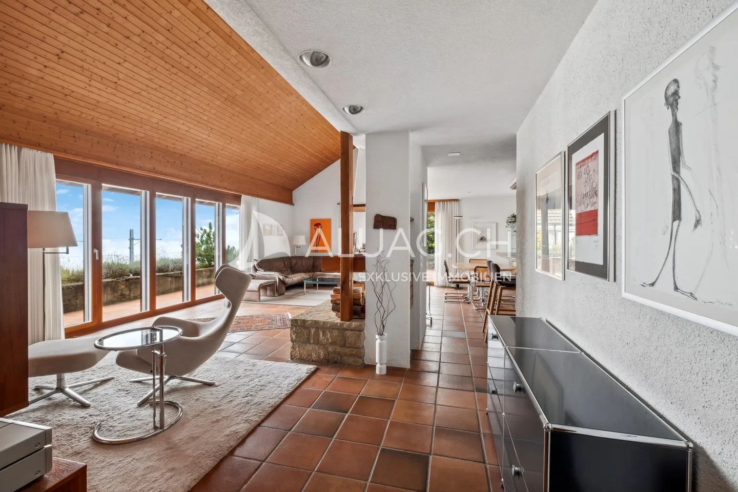 Casa unifamiliare con vista lago non edificabile - Foto 4 di 8