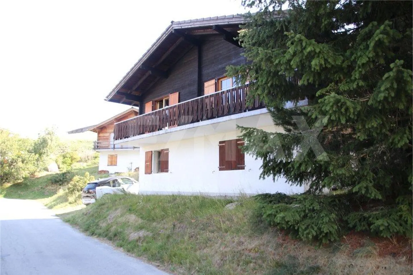 Chalet avec une vue magnifique sur la vallée du Rhône - Photo 3 sur 13