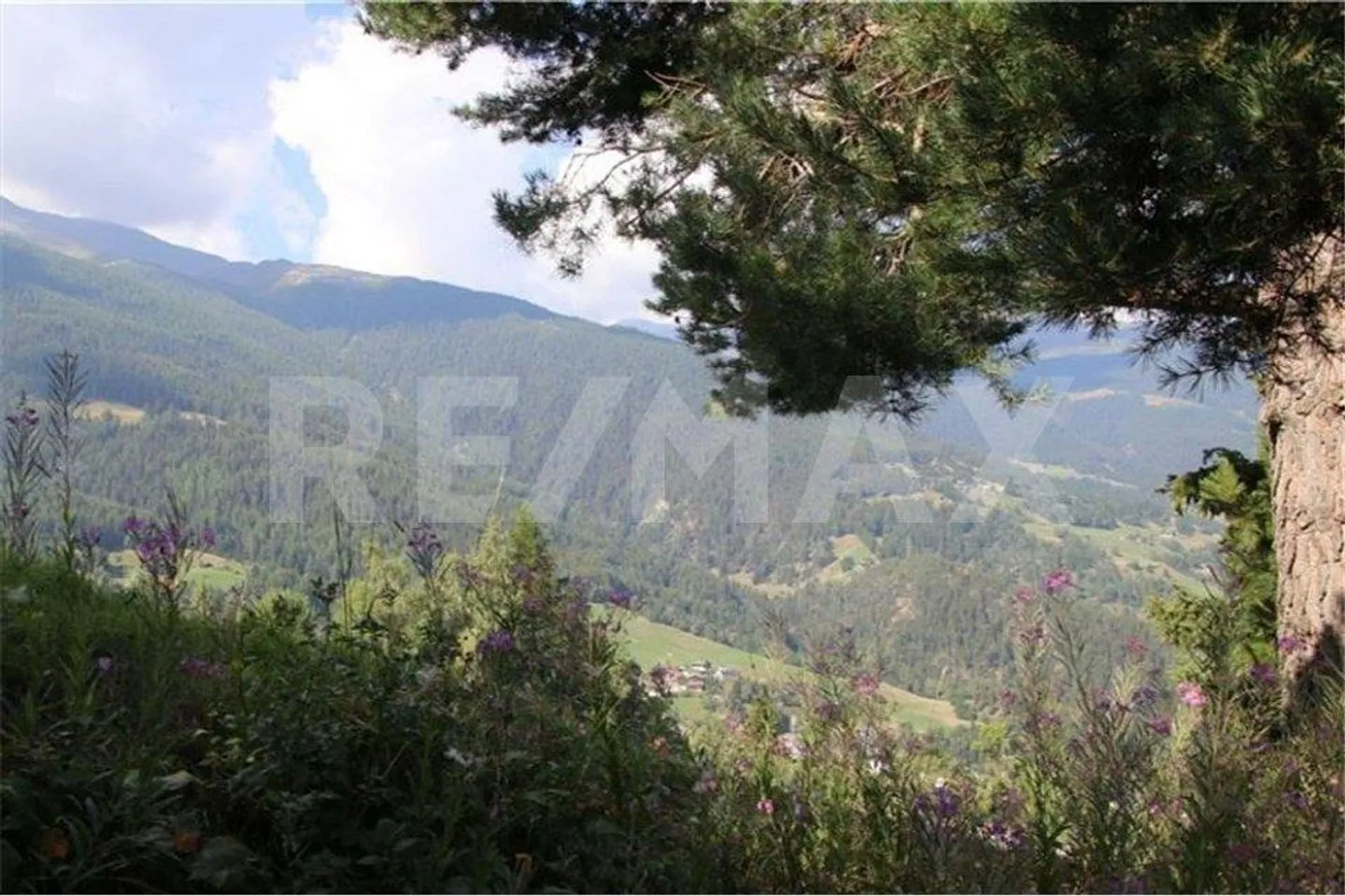 Chalet avec une vue magnifique sur la vallée du Rhône - Photo 5 sur 13