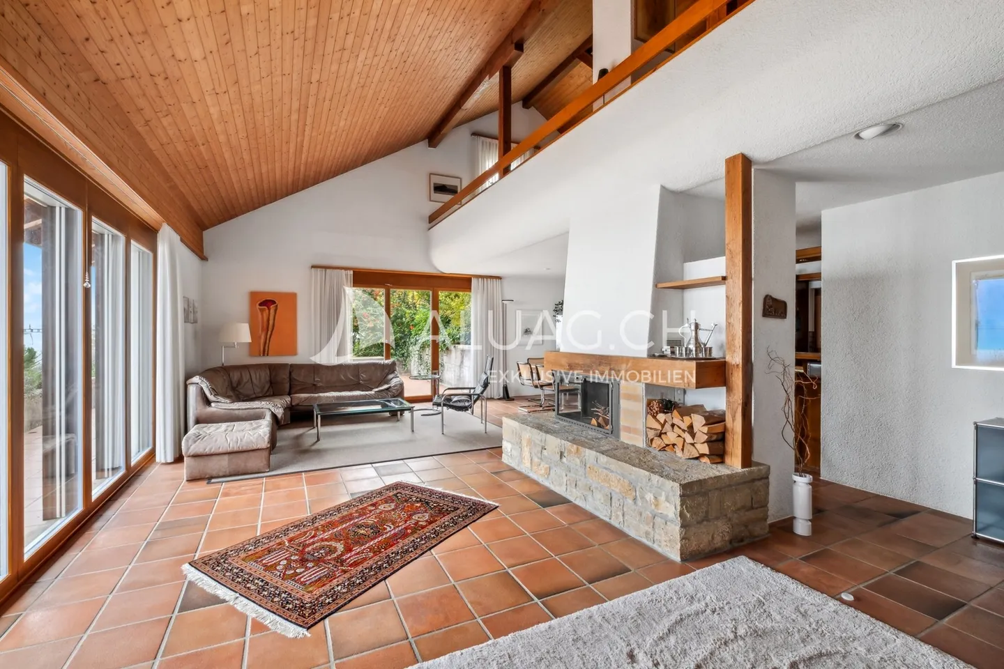 Casa unifamiliare con vista lago non edificabile - Foto 5 di 8