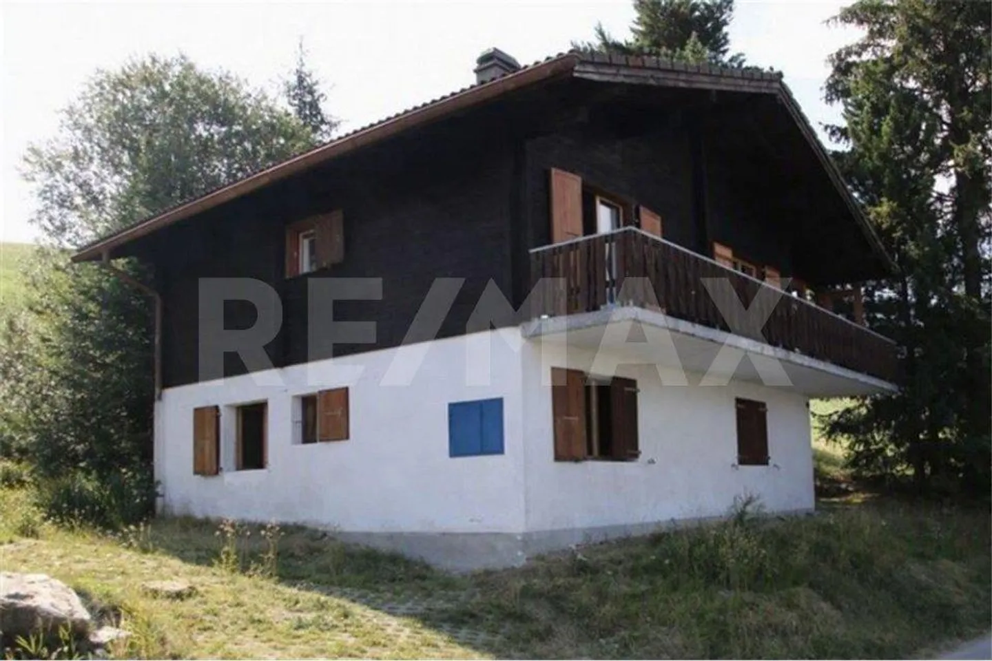 Chalet avec une vue magnifique sur la vallée du Rhône - Photo 1 sur 13