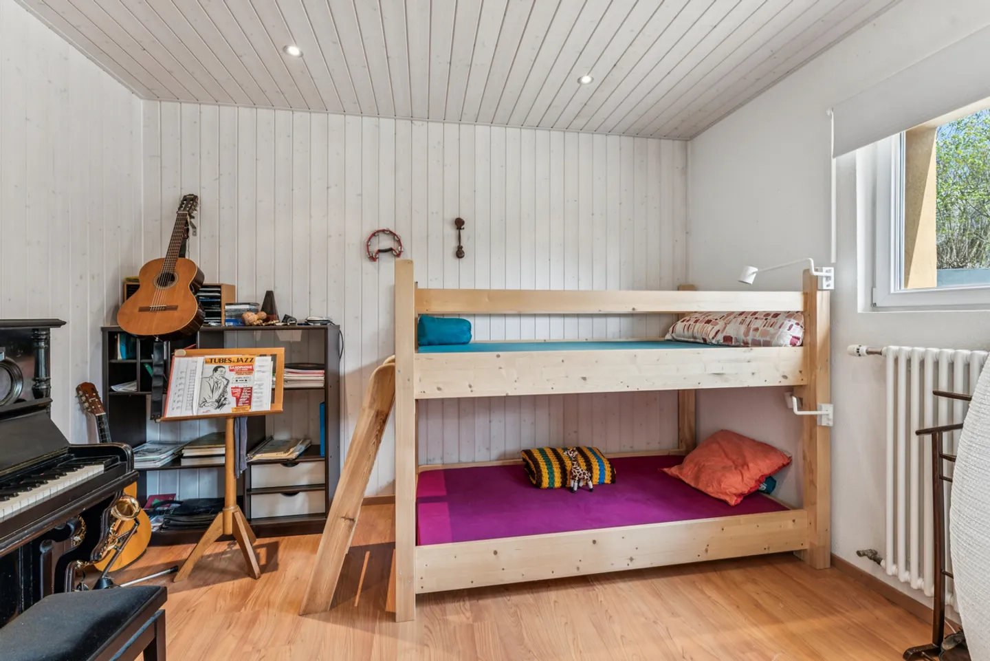 Charmantes Haus mit großem Potenzial - Foto 7 von 13