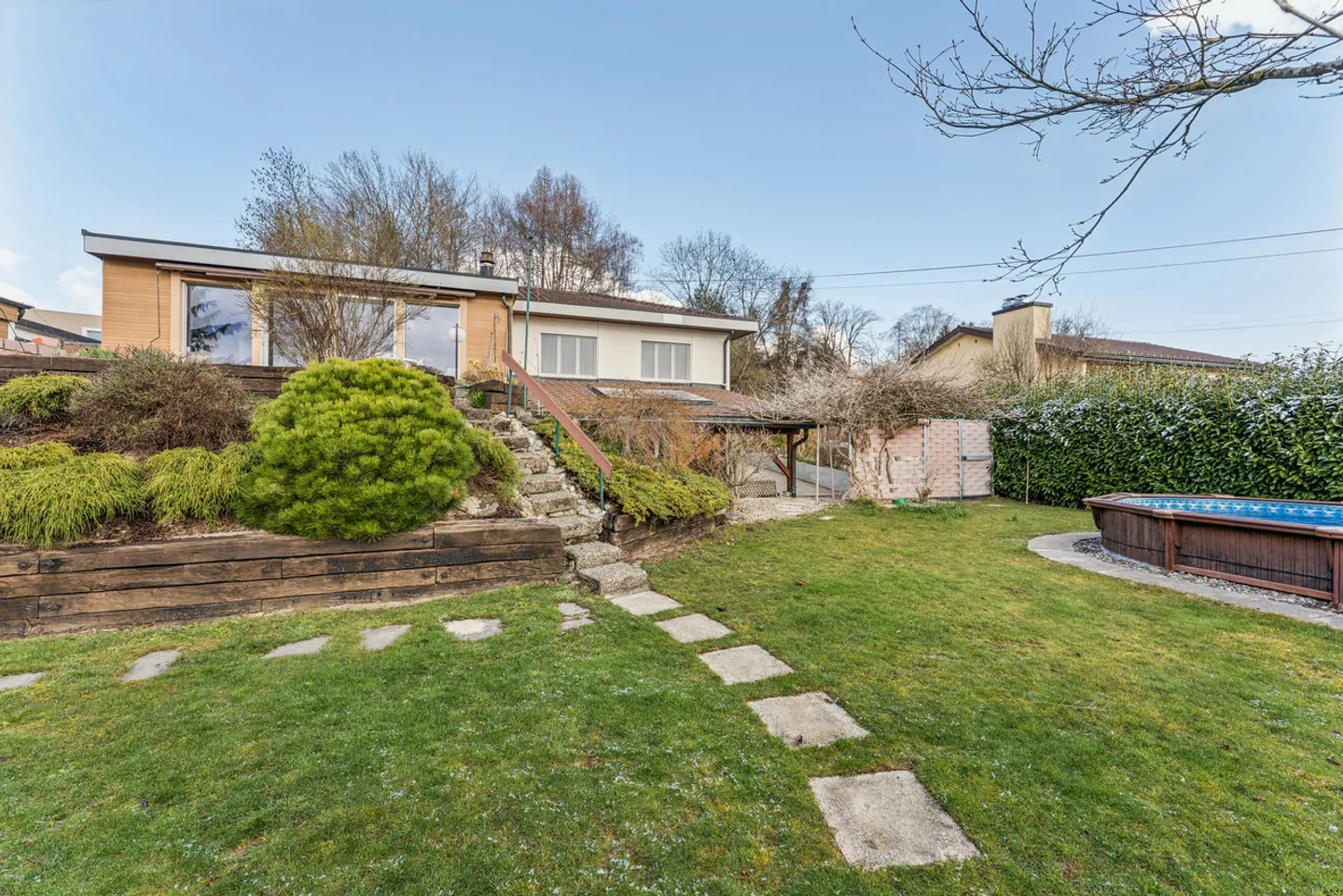 Charmantes Haus mit großem Potenzial - Foto 10 von 13