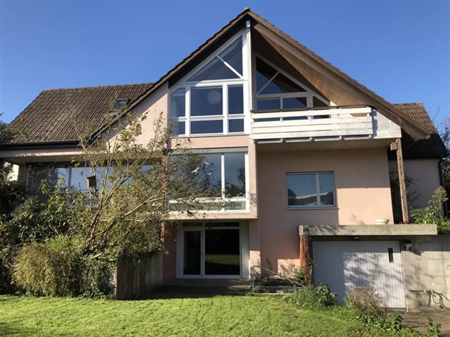 Charmantes Einfamilienhaus in Pfeffingen - Foto 1 von 20