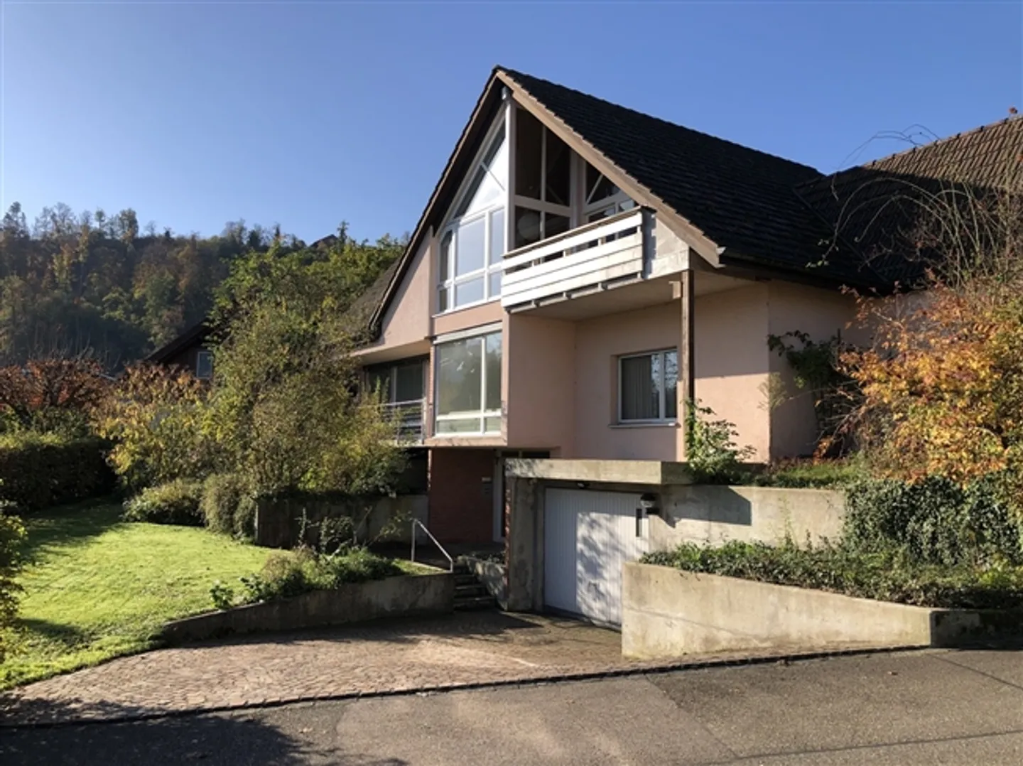 Charmantes Einfamilienhaus in Pfeffingen - Foto 2 von 20