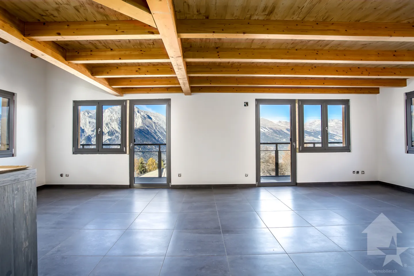 Stupendo chalet ristrutturato di 7,5 stanze, vista splendida, 300 m2 - Foto 18 di 25