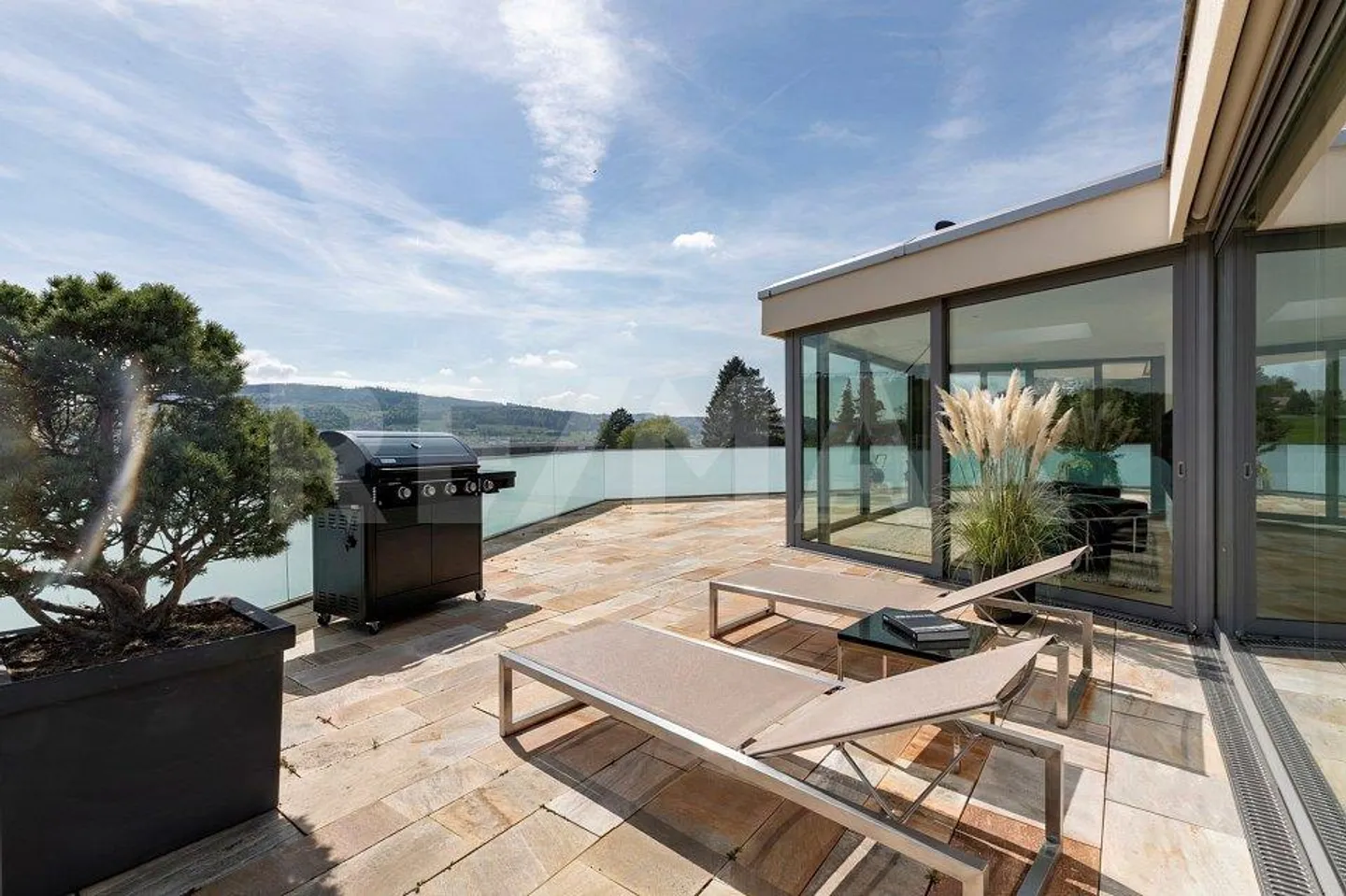 Vue de rêve et confort de vie maximal! - Photo 10 sur 13