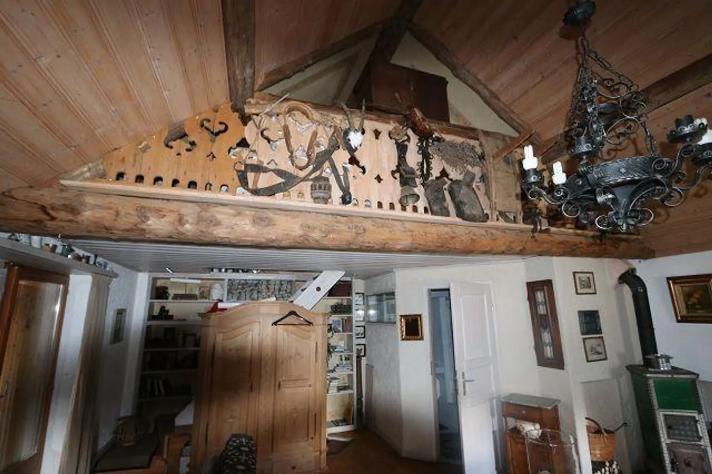 3 1/2-Room Rustic House with Garden in a Very Quiet, Sunny Location... - Photo 5 of 19