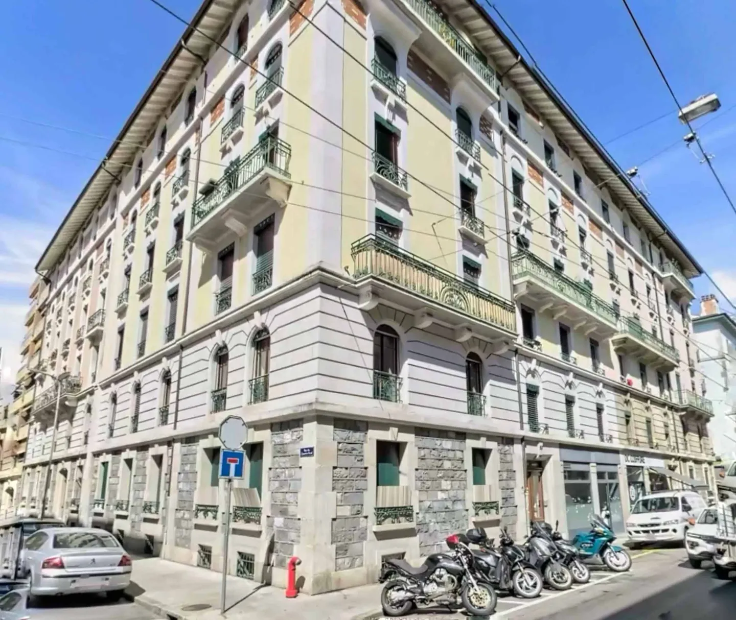 Charming Apartment in Vibrant Area - Photo 1 of 1
