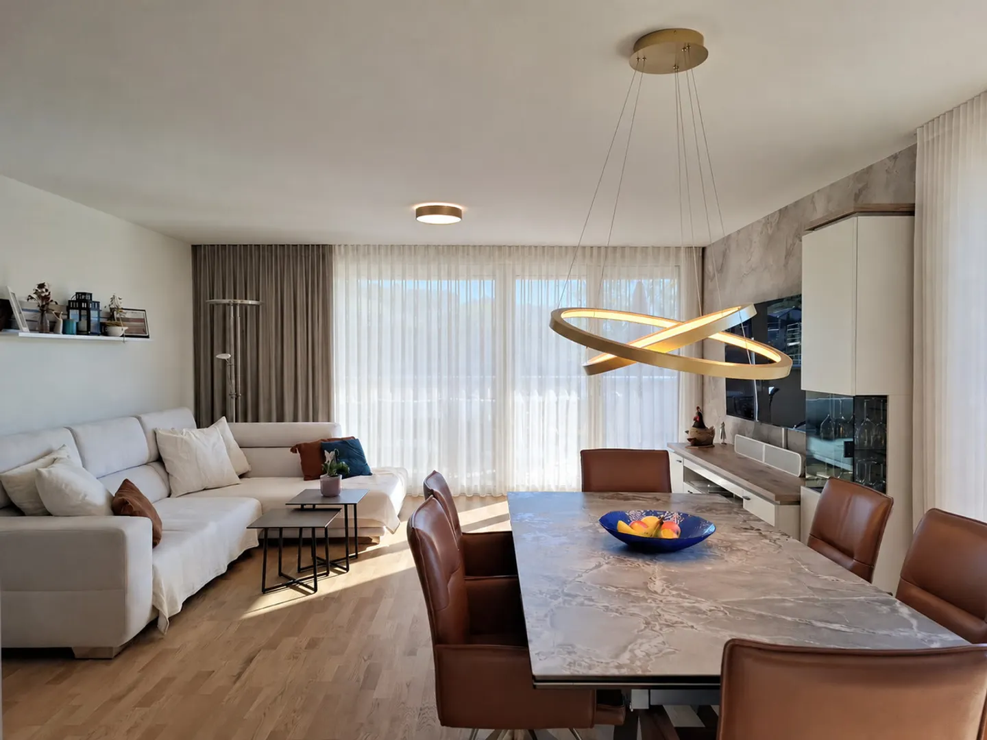 Penthouse apartment with panoramic views and spacious terrace - Photo 5 of 11