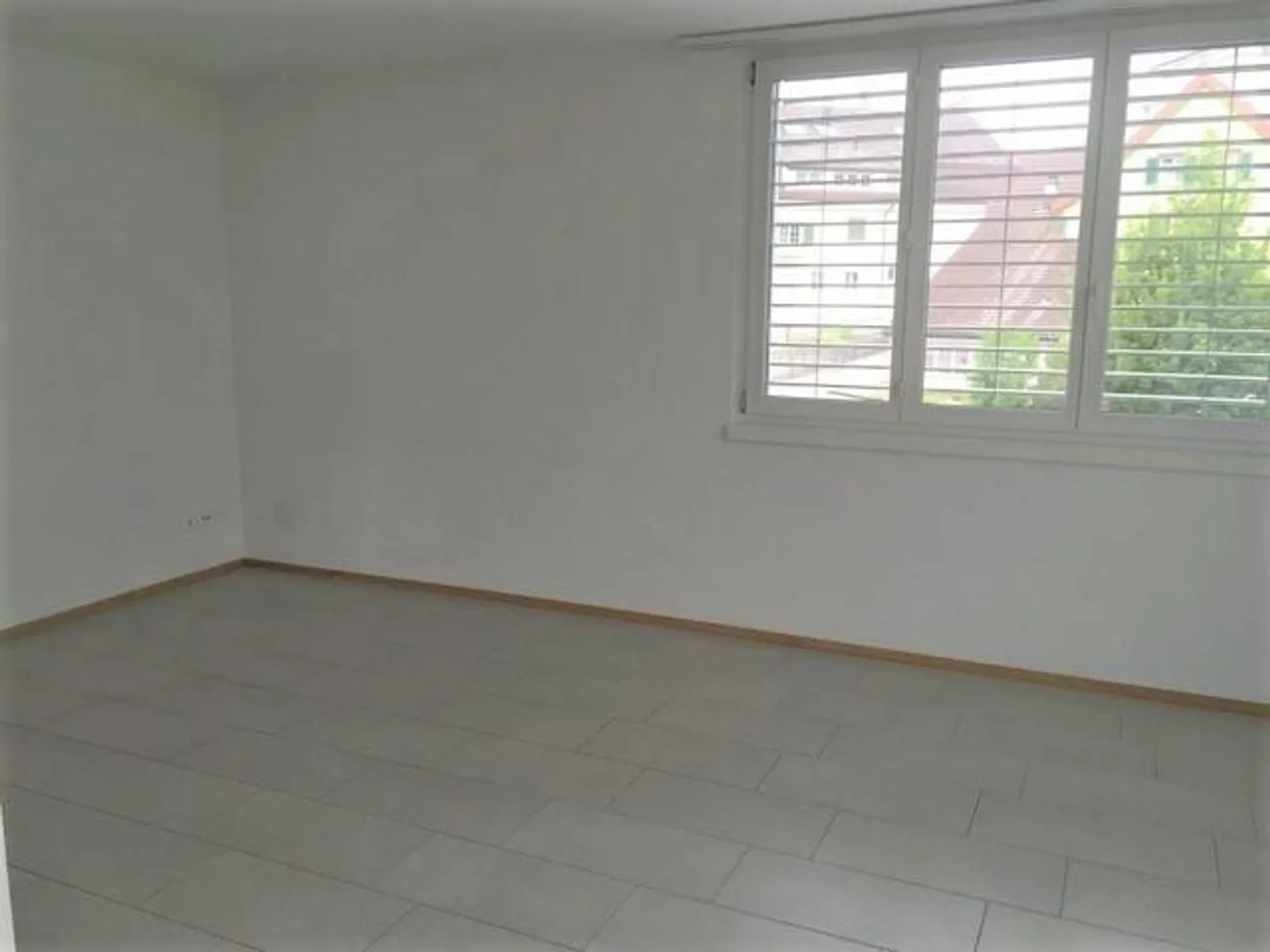 bellissimo e spazioso appartamento di 4,5 stanze - Foto 12 di 14
