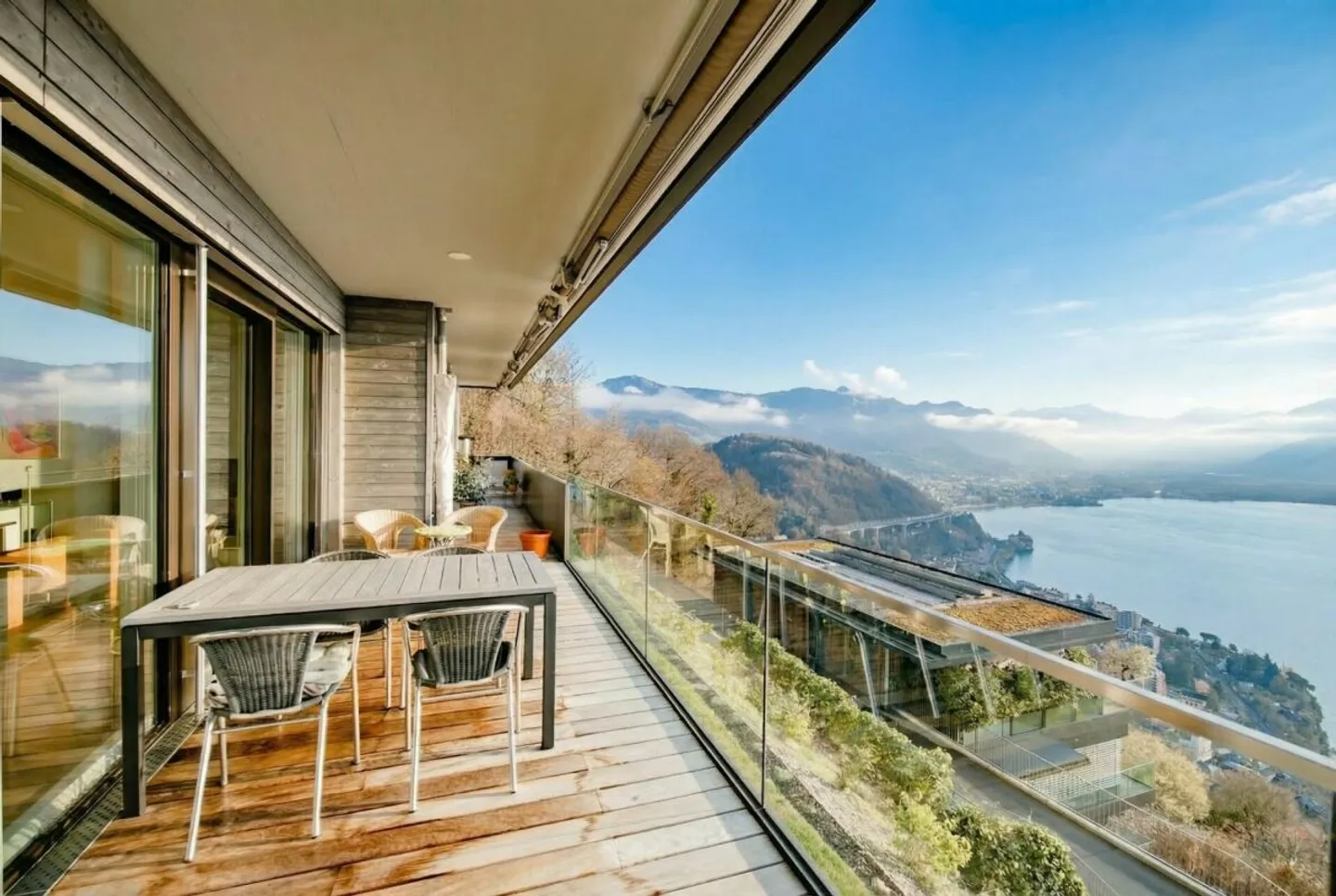 Appartement de Luxe avec Vue sur le Lac - Photo 7 sur 23