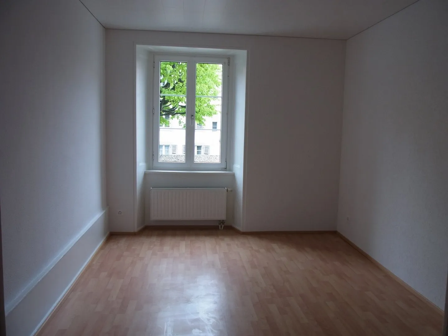 3.5 STANZE COMPLETAMENTE RINNOVATE - Foto 3 di 5