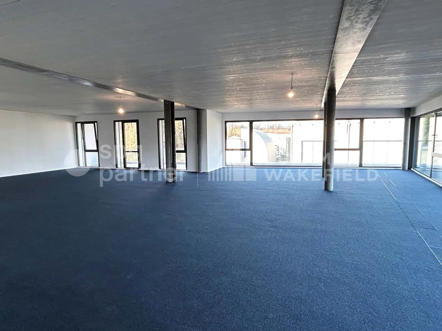 Votre espace commercial en face du quartier Côté Gare - Photo 3 sur 11