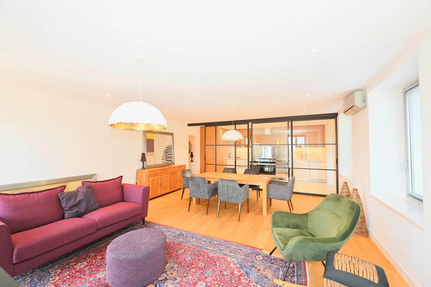 Appartement Meublé Élégant avec Vue Panoramique à Porza - Photo 6 sur 16