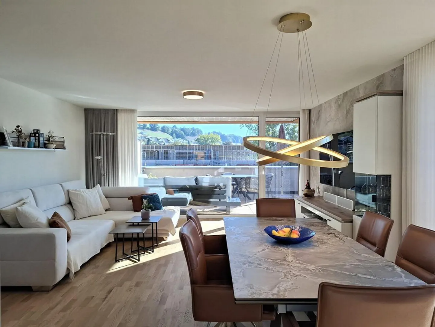 Appartement Attique Moderne avec Terrasse - Photo 5 sur 11