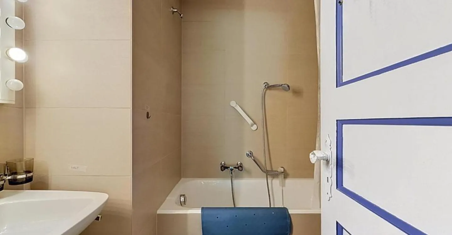 Geräumige 3-Zimmer-Wohnung mit Balkonen - Foto 7 von 12