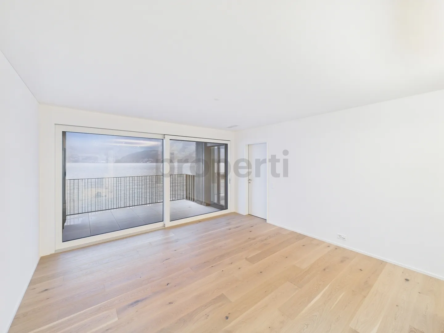 Traumhafte 4.5-Zimmer-Wohnung mit Seeblick in Beckenried - Foto 1 von 12