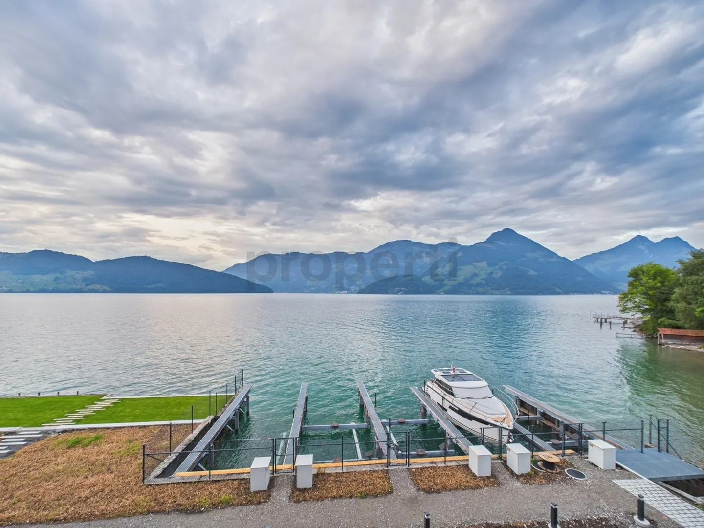 Traumhafte 4.5-Zimmer-Wohnung mit Seeblick in Beckenried - Foto 11 von 12