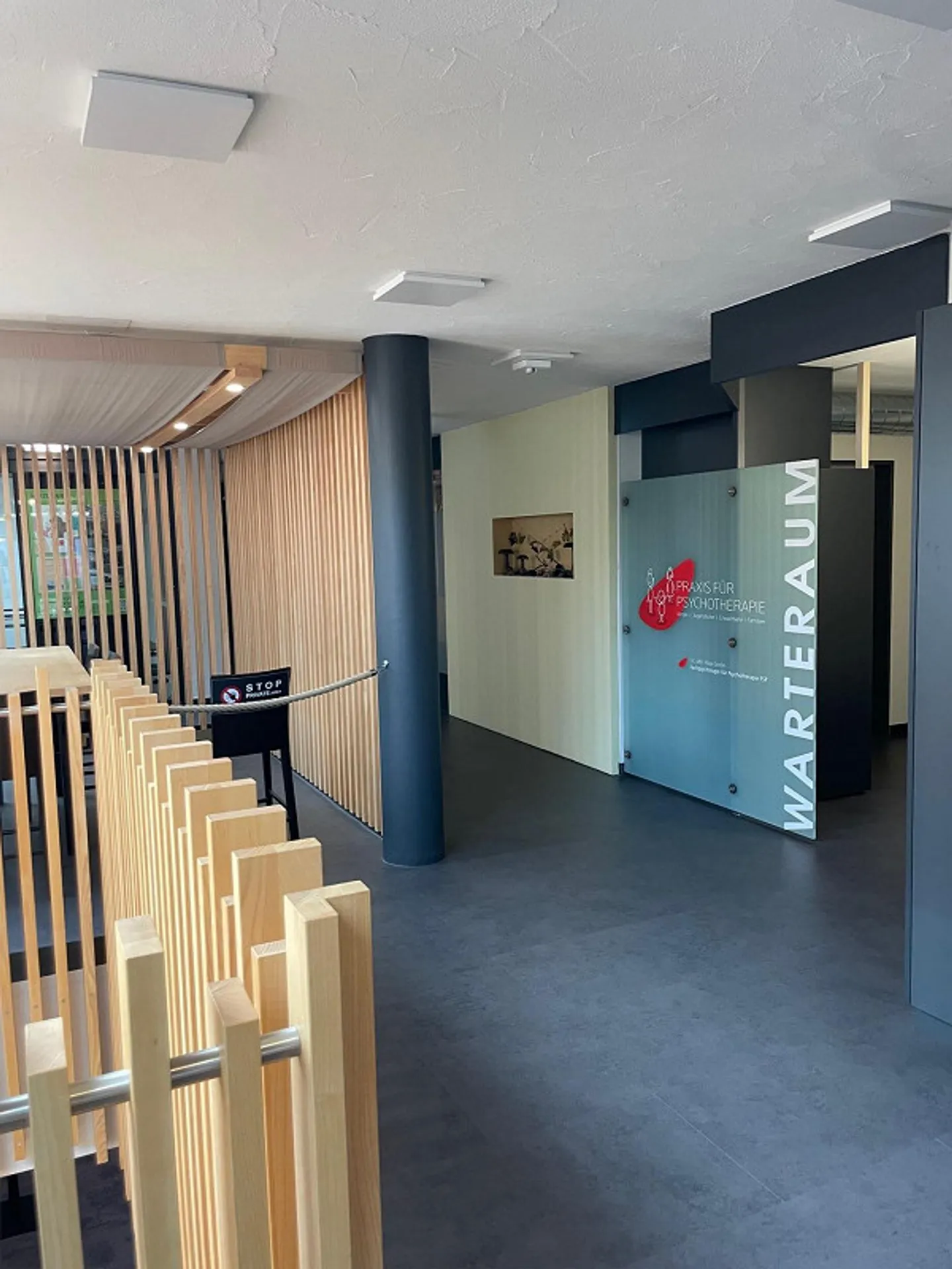 Frisch renovierte, freundliche Dienstleistungs- und Therapieräume - Photo 5 sur 14