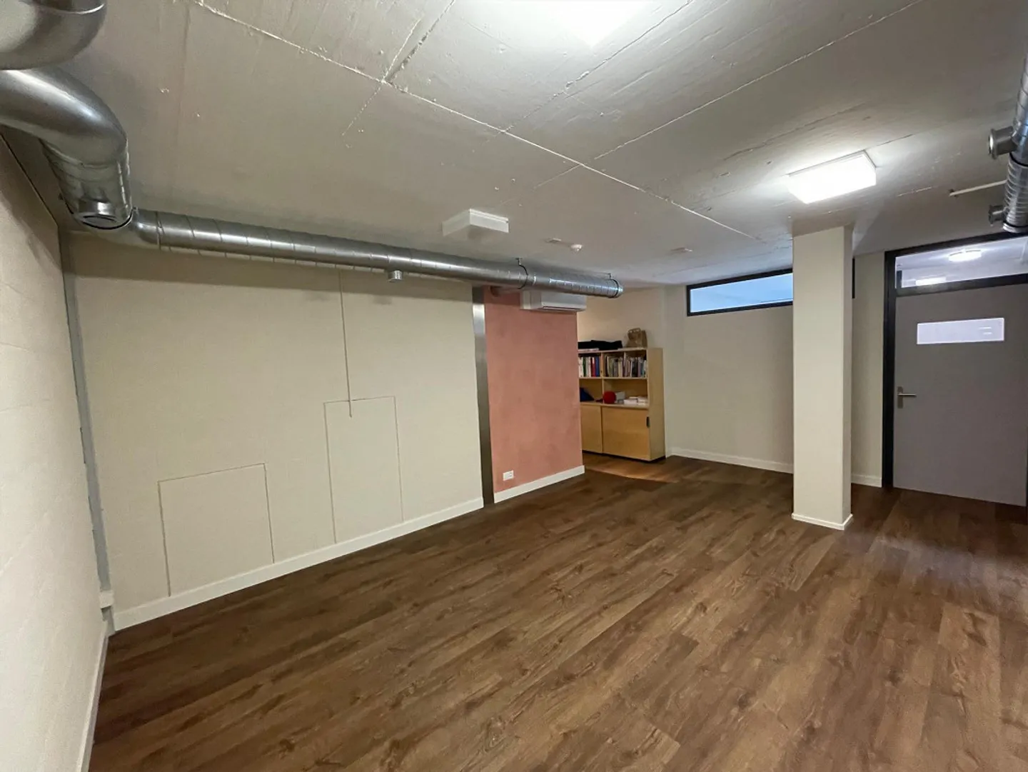 Frisch renovierte, freundliche Dienstleistungs- und Therapieräume - Photo 9 sur 14