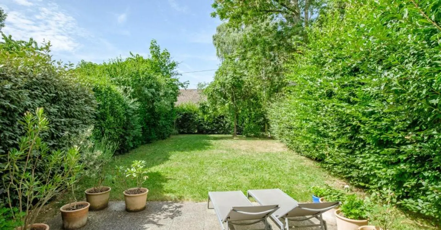 Architect's House in Cartigny - Photo 1 of 12
