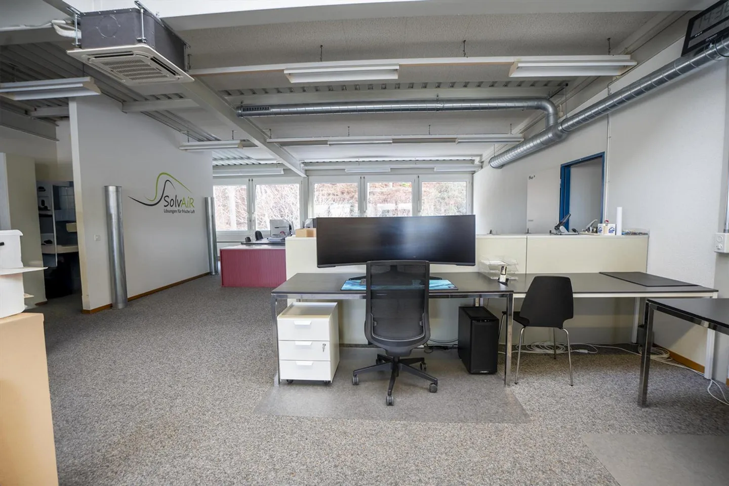 Office Space - Bright - Air-conditioned - Best Conditions - Photo 5 of 15