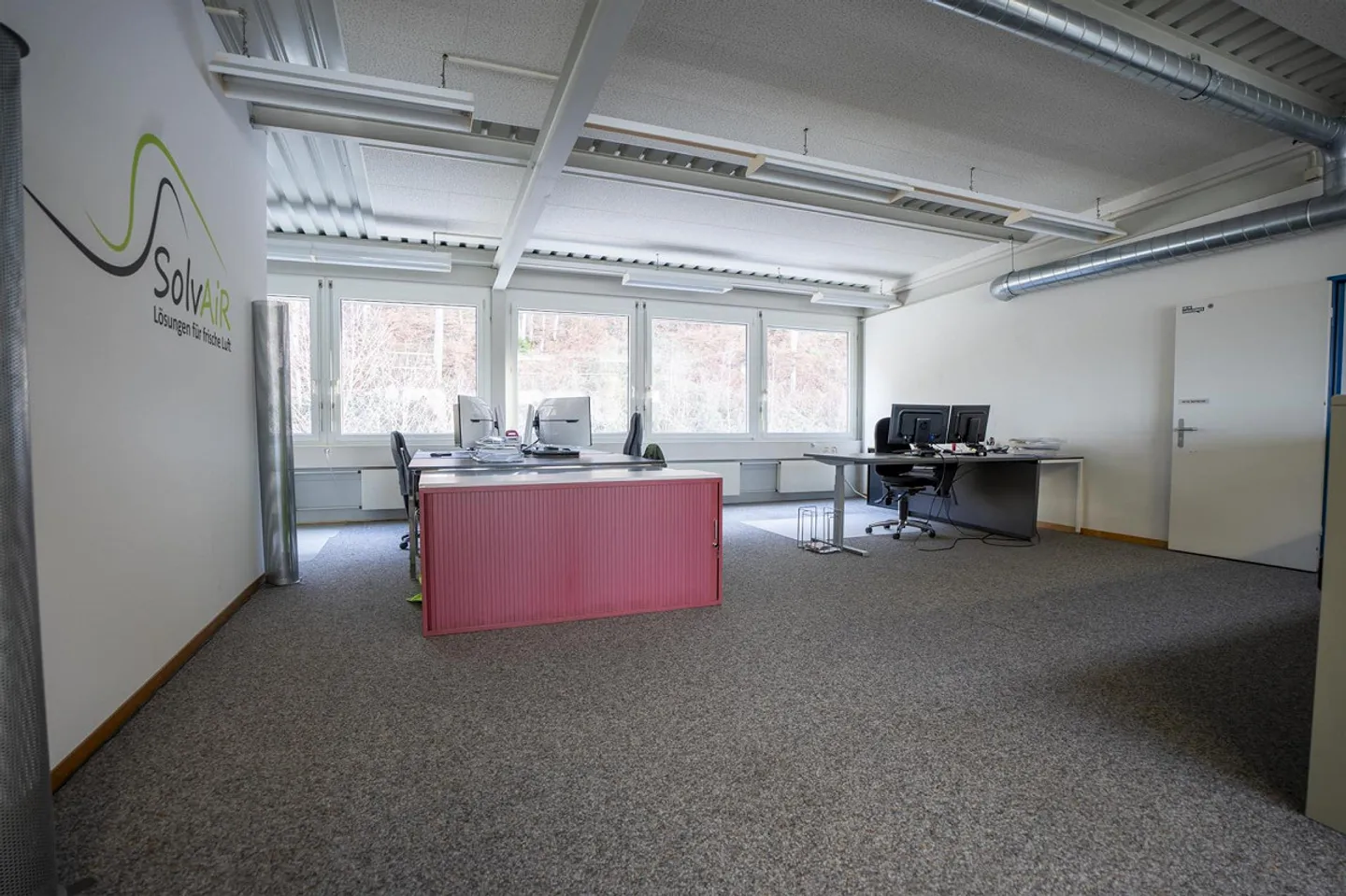 Office Space - Bright - Air-conditioned - Best Conditions - Photo 8 of 15
