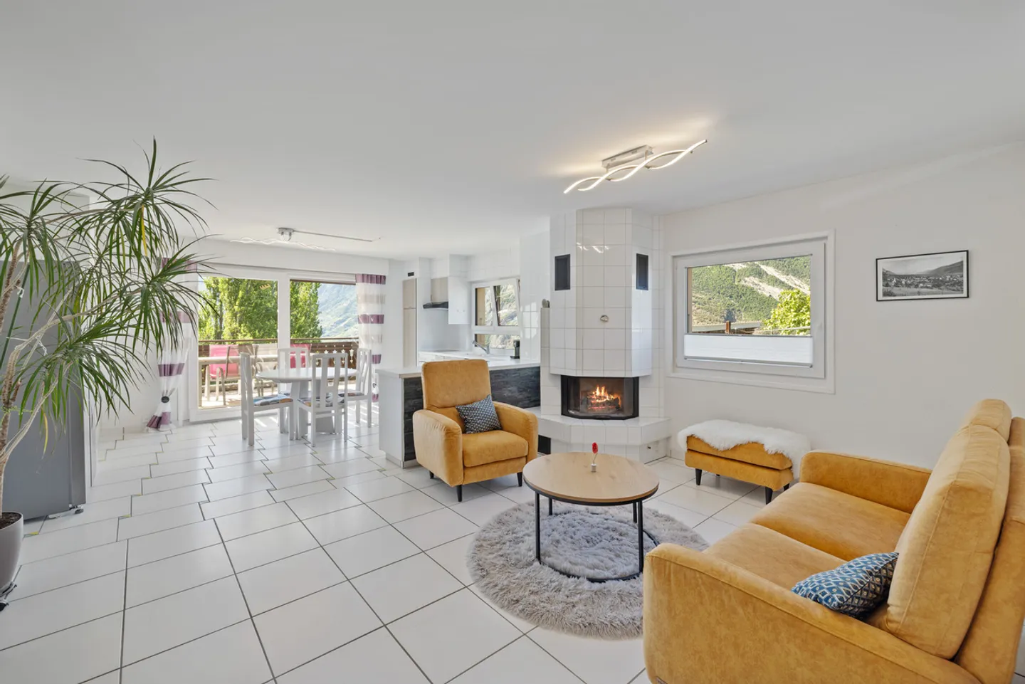 Appartamento 4,5 stanze in una casa bifamiliare - Foto 1 di 13