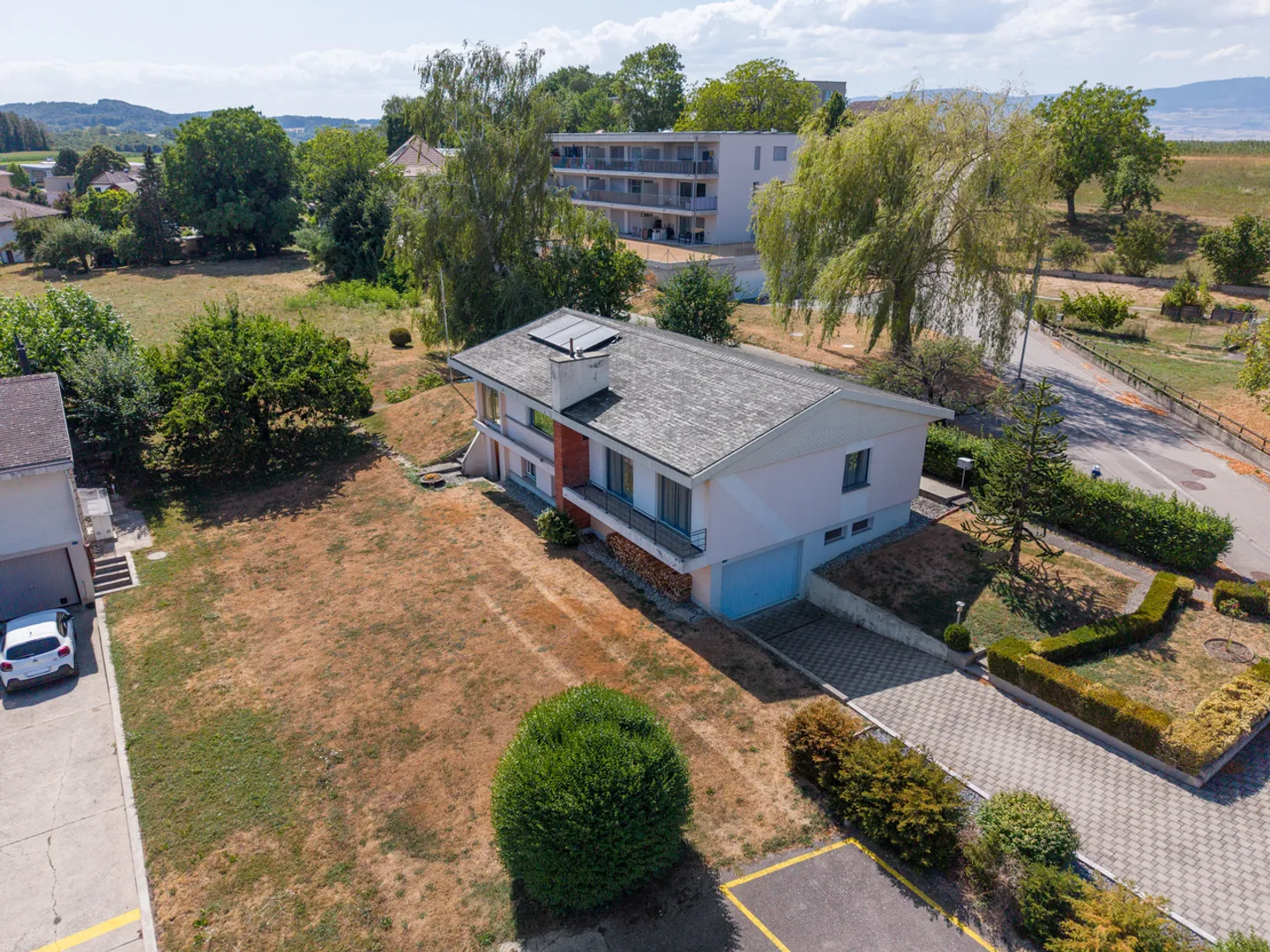 Bussy, for sale, individual villa of 5.5 rooms, plot of 1297 m2 - Photo 1 of 7