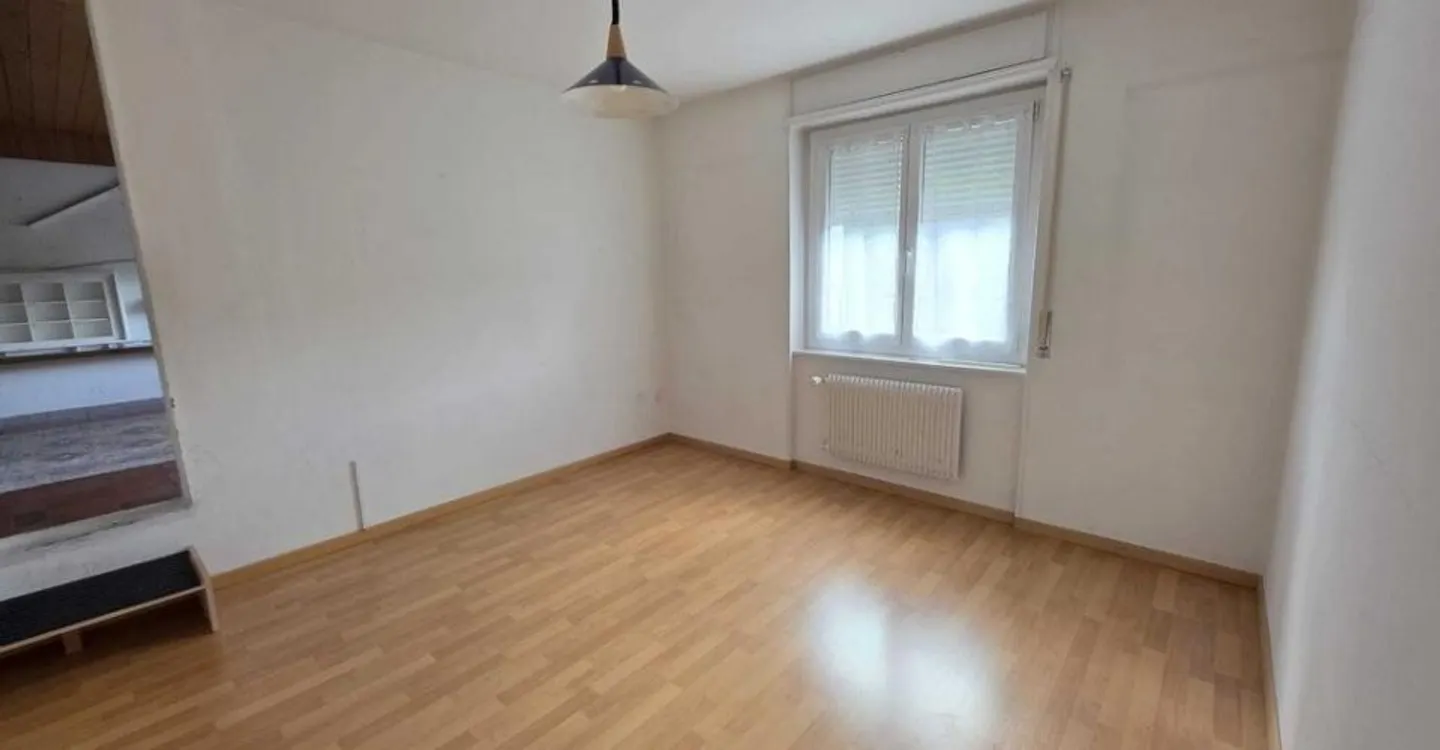 Charmant Appartement 4 Pièces - Photo 2 sur 7
