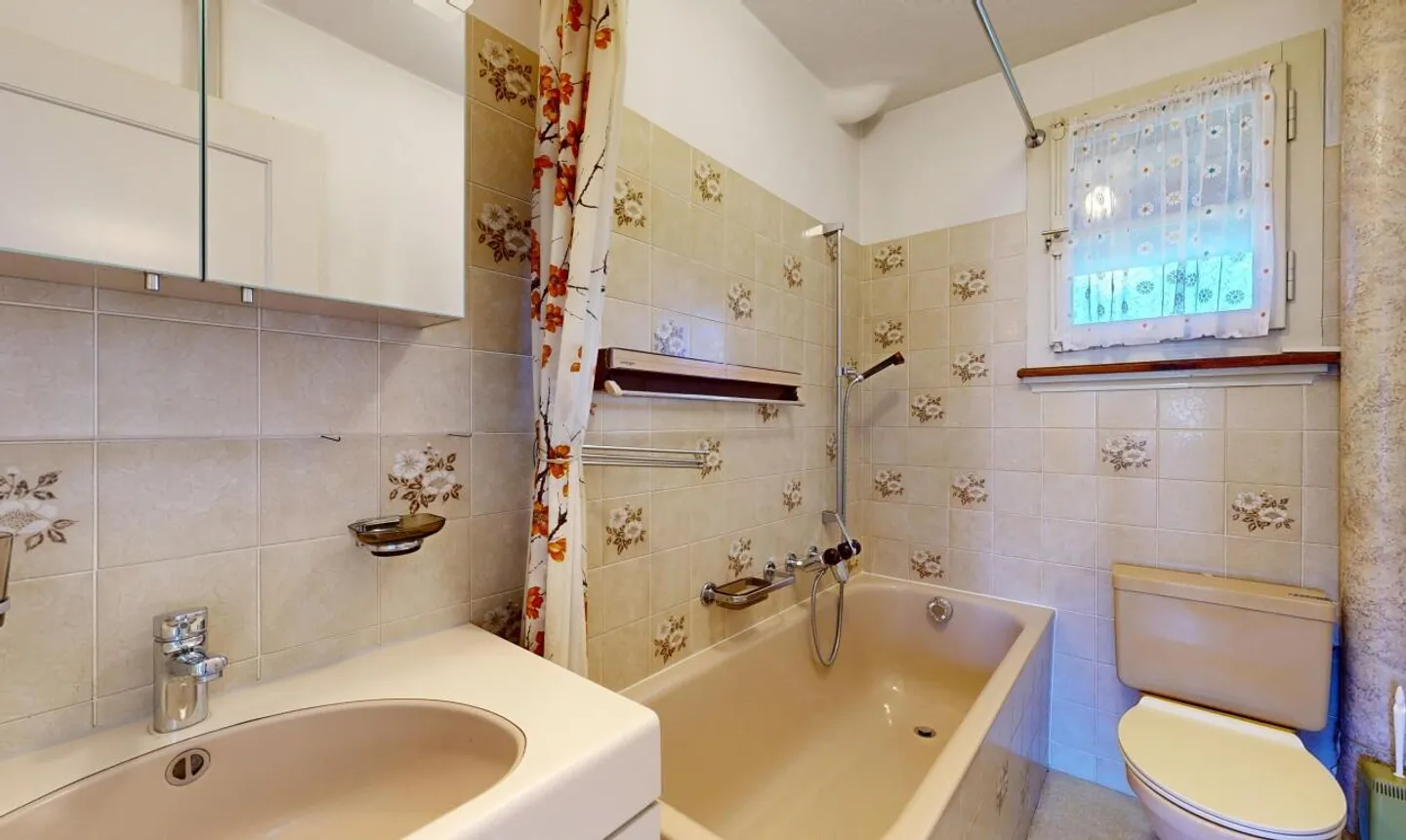 Einfamilienhaus mit Einliegerwohnung Thun - Foto 9 di 13