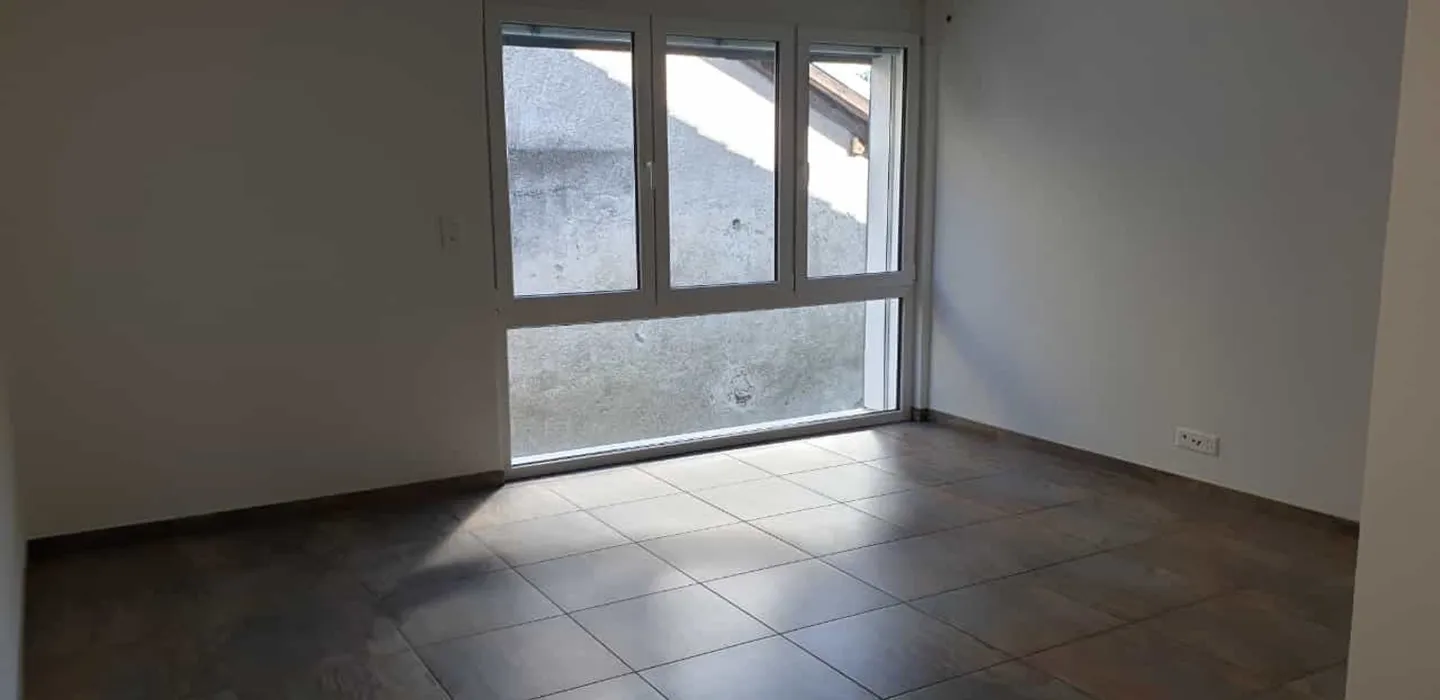 2.5 Room Apartment - Photo 1 of 6