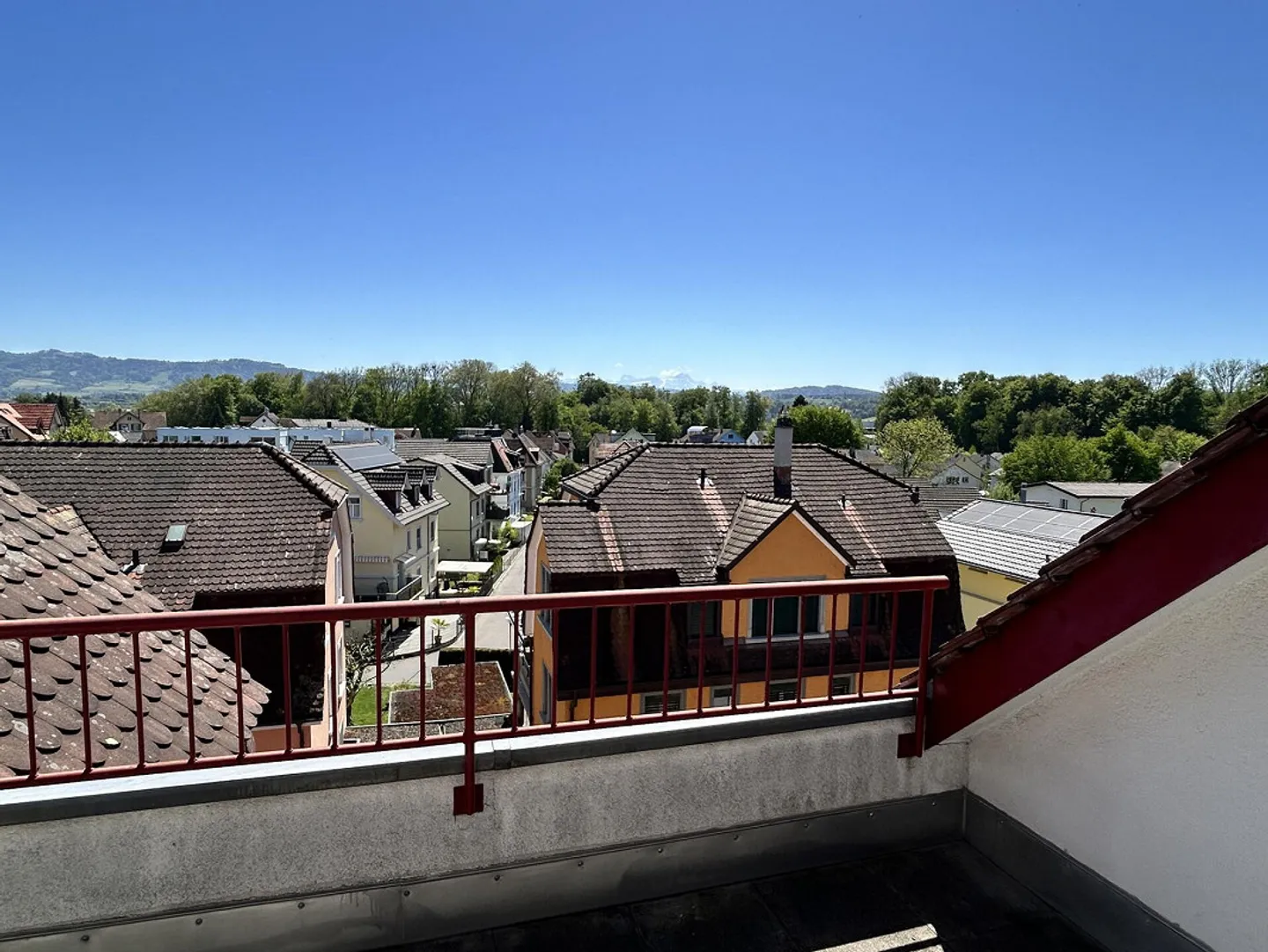Beautiful attic apartment for rent in Arbon - Photo 7 of 9