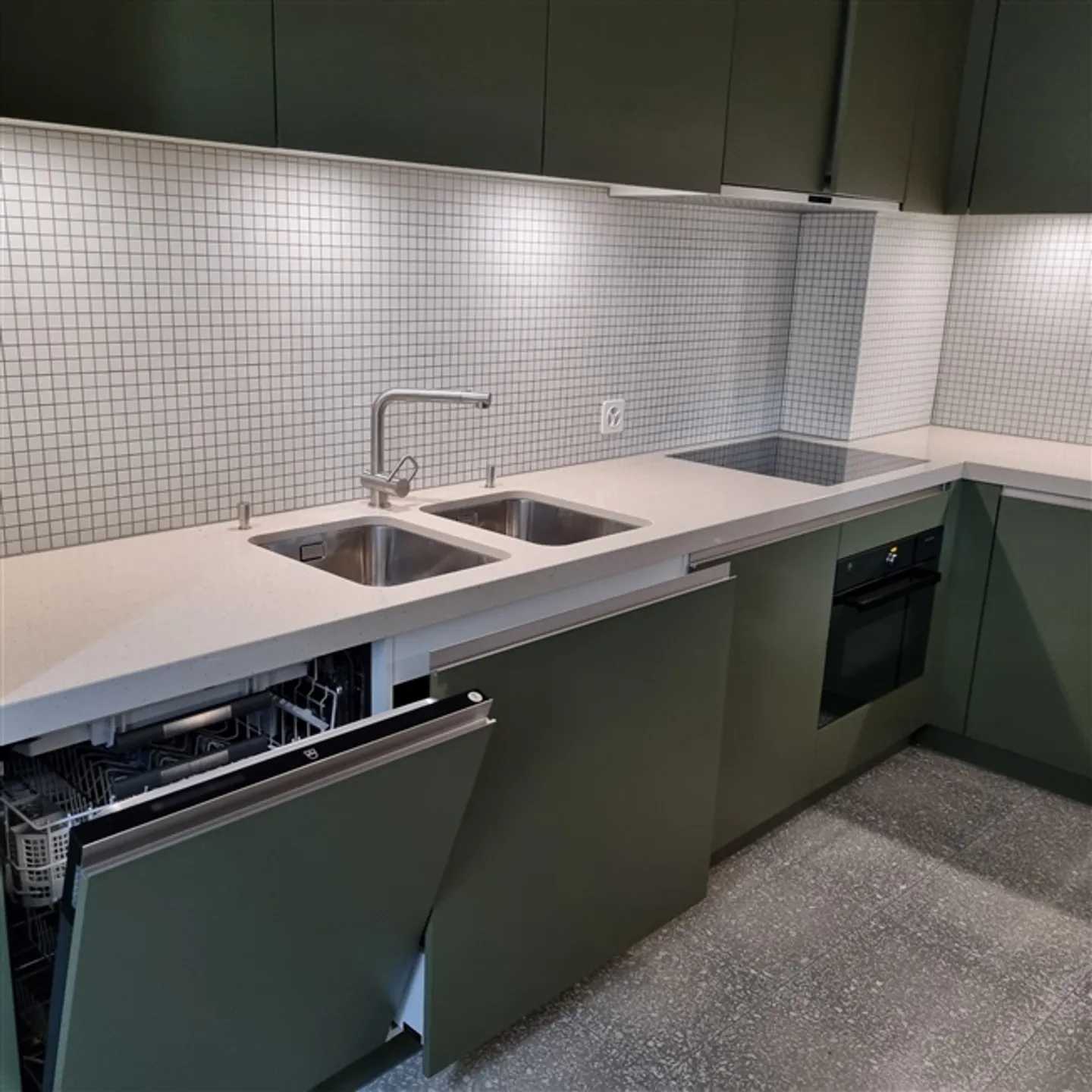 Grande surface d'environ 62 m2 pour l'exploitation d'une salon de thé - Photo 6 sur 8