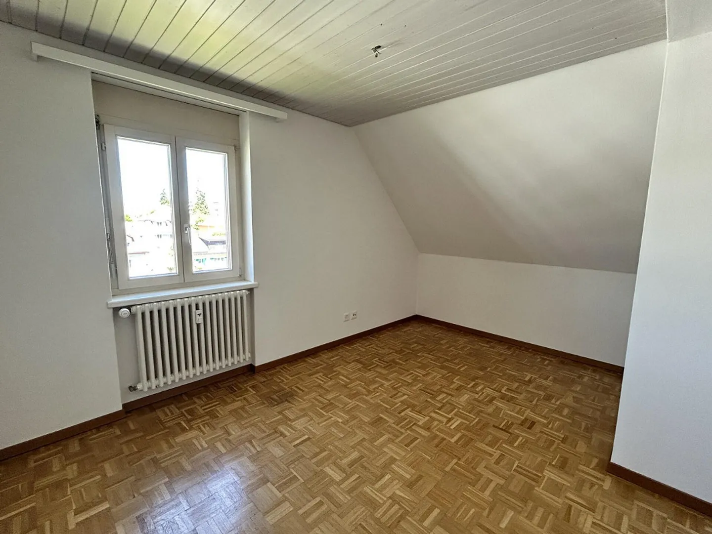 Beautiful attic apartment for rent in Arbon - Photo 3 of 9